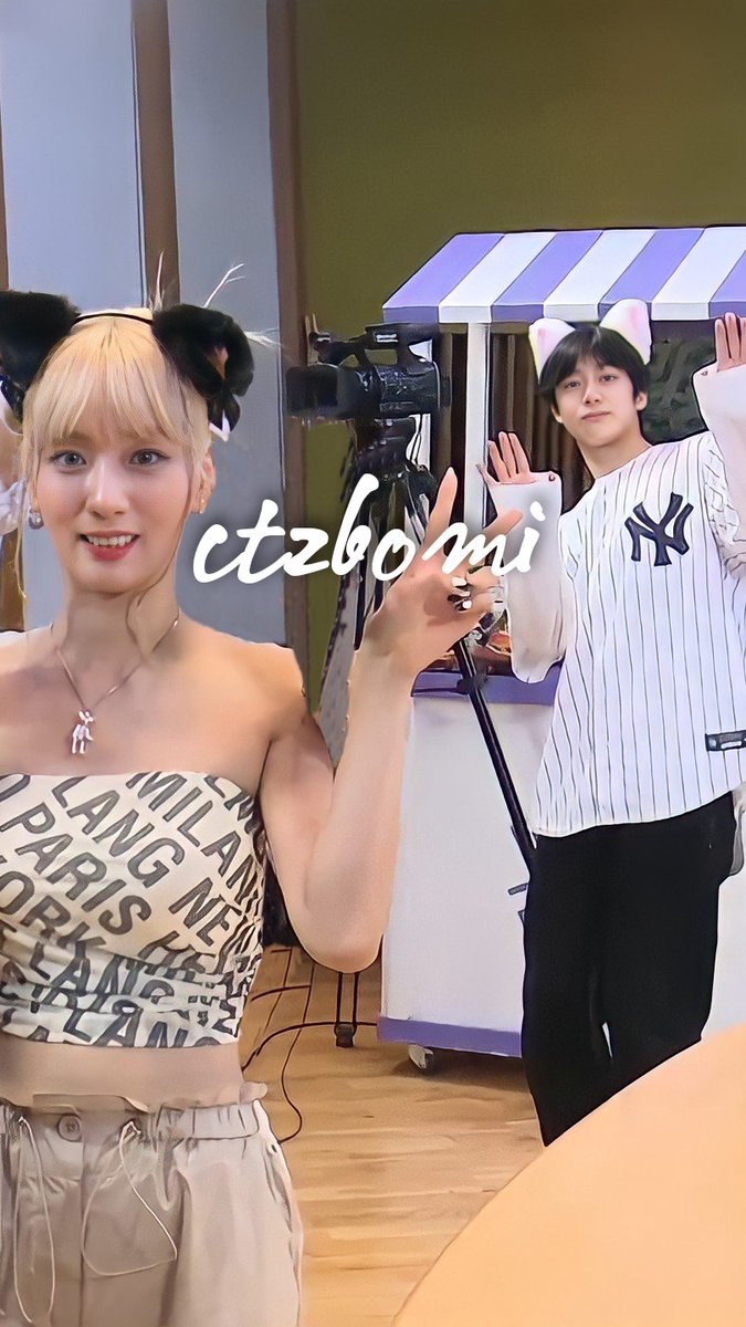 ctzbomi's tweet photo. #BOMI #HYUNGWON: two pretty bestfriend

#보미 #형원 #윤보미 #채형원 https://t.co/xNRI1Tg67p