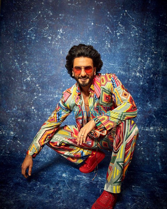 FYPn0d6WQAIPvPv?format=jpg&name=900x900