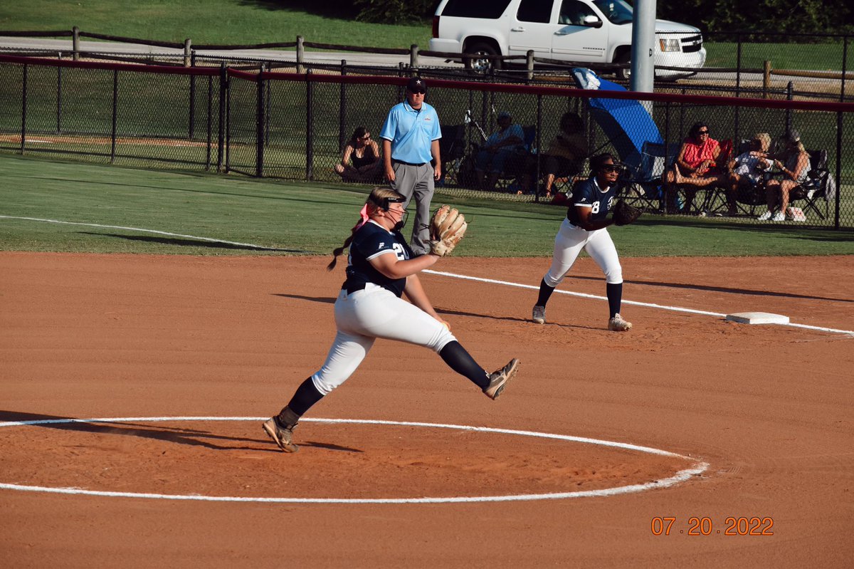 Olivia Cummings tweet media