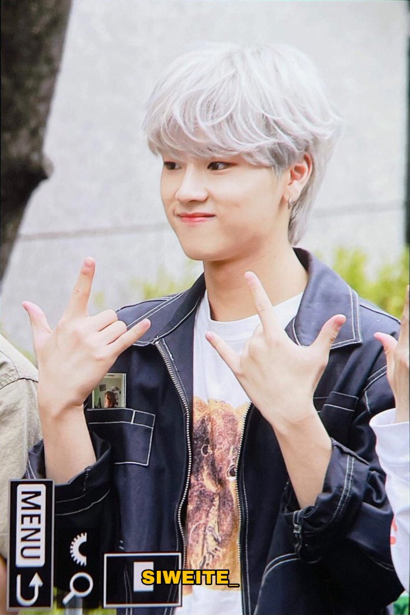 siweite_'s tweet photo. 220722 뮤직뱅크 출근 🤟🏻

#Jungsu #정수
#XdinaryHeroes #엑스디너리히어로즈 https://t.co/fWwkjn1gEj