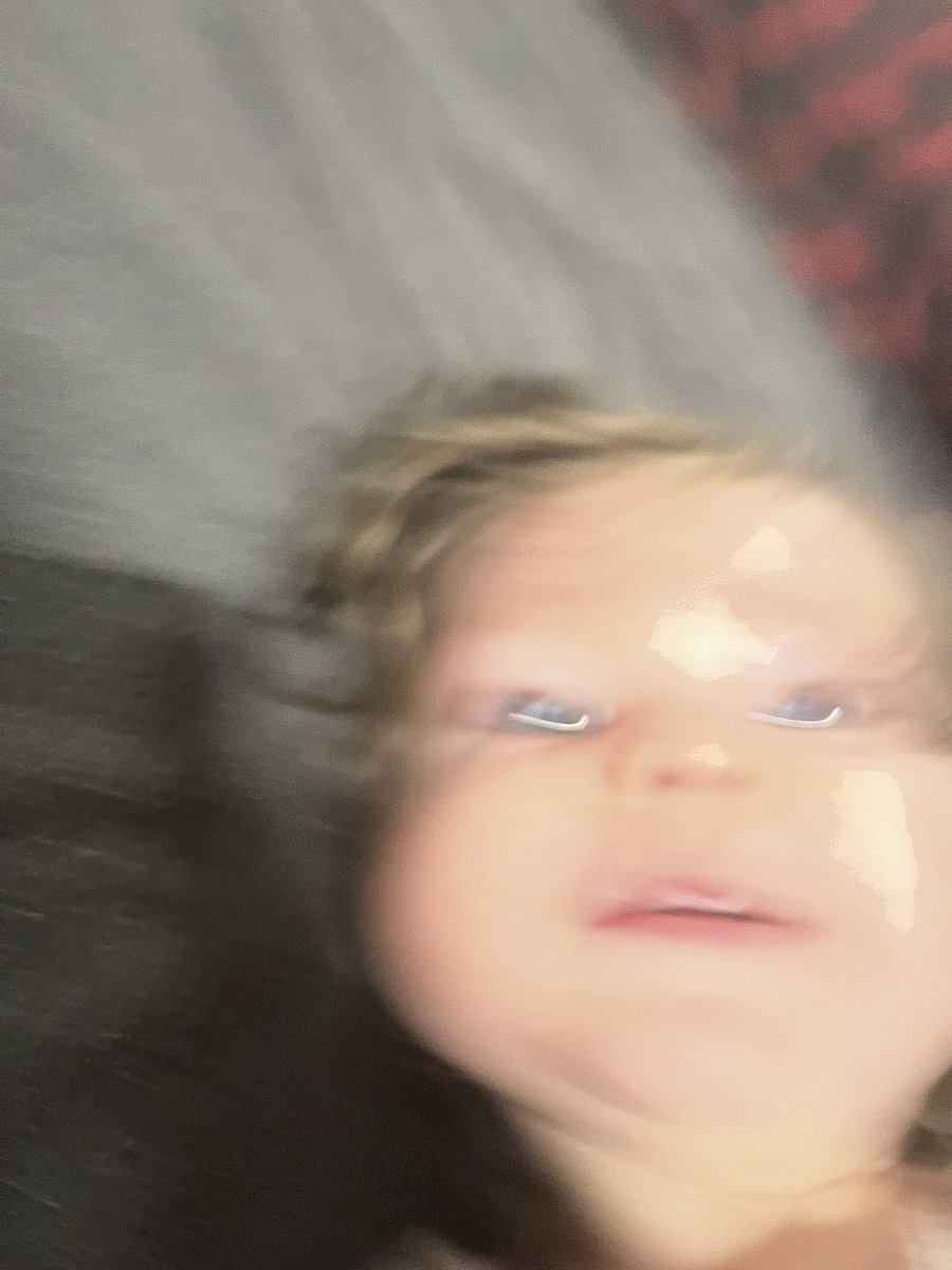 Sierrah_Summers's tweet photo. look at my kids first selfie 😂😂😂 https://t.co/EcSNBgZD3h
