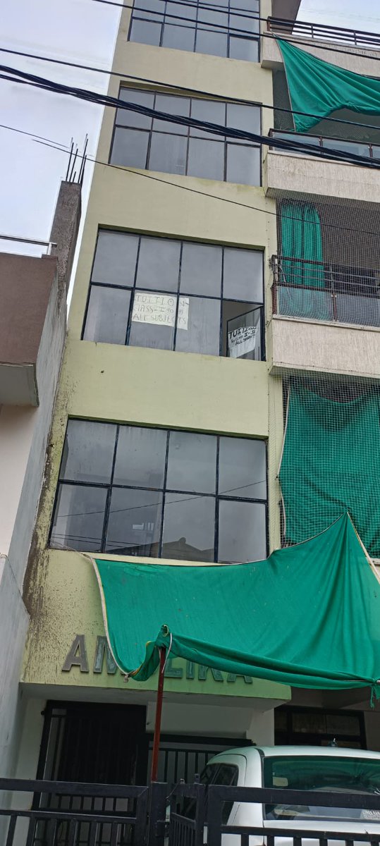 AMansarovar's tweet photo. @JAINHARSHIT_ @JVVNLCCare The above premises is a multistory building and the main cable from pole to the panel is fault. It is requested to provide the same so that the needful can be done. https://t.co/2pph5tKUUN
