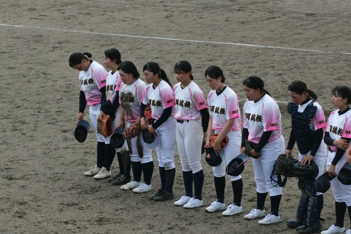 全国高等学校女子硬式野球選手権大会に初出場🌸盛岡誠桜高校女子硬式野球部13人は25日の試合に向けて、明日、花巻空港✈️を出発します。4月からの練習の成果を発揮してベストゲームを目指します⚾️暖かいご声援お願い致します🤲