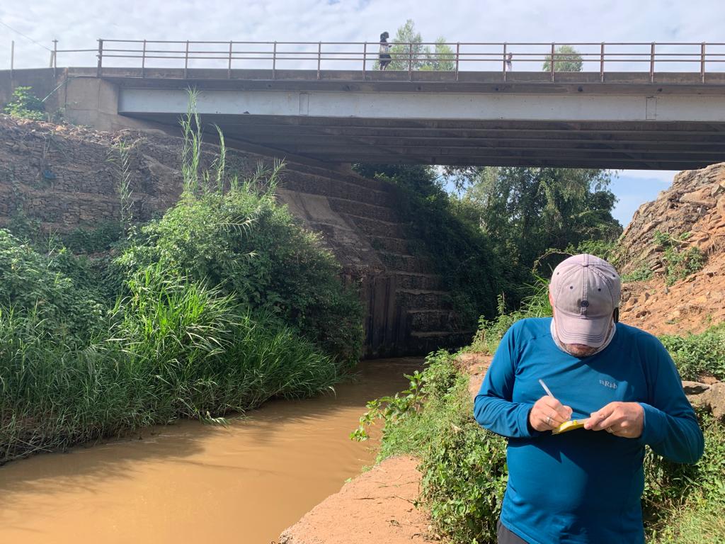 Muttley1968A's tweet image. Sometimes when we need to remember,  it's not always the hard work that motivates us. It's the fun trying &amp;amp; laughing together. @KmfriResearch @Mingjie_Suen @royalsociety @BritGeoSurvey #SmilebeHappy #LoveScience