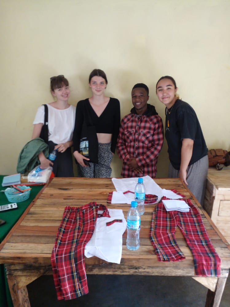 travelforcharit's tweet photo. Travel for Charity Tanzania

1. We educate and and give #awareness for local community.

2. We #empower women and Youths.

3. We're #promoting local business.

4. Children's #School ,#Clinic and Agriculture Volunteering Programs.

Experience today with us for Free.

+255626249868 https://t.co/gwsMEMvNTz