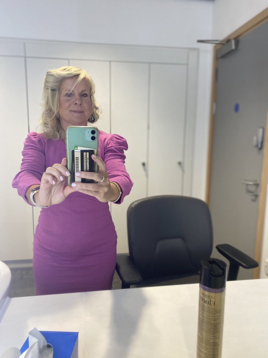 annavarle (@annavarle) on Twitter photo This is the state I drove to work in this morning 🤦♀️😳… thank goodness it’s still relatively dark at 4.30am 😂. Happy Friday all. Director Bob and I get a lie in tomorrow morning 🙌🙌 <a href="/BBCSpotlight/">BBC South West</a> This is the state I drove to work in this morning 🤦♀️😳… thank goodness it’s still relatively dark at 4.30am 😂. Happy Friday all. Director Bob and I get a lie in tomorrow morning 🙌🙌 <a href="/BBCSpotlight/">BBC South West</a>