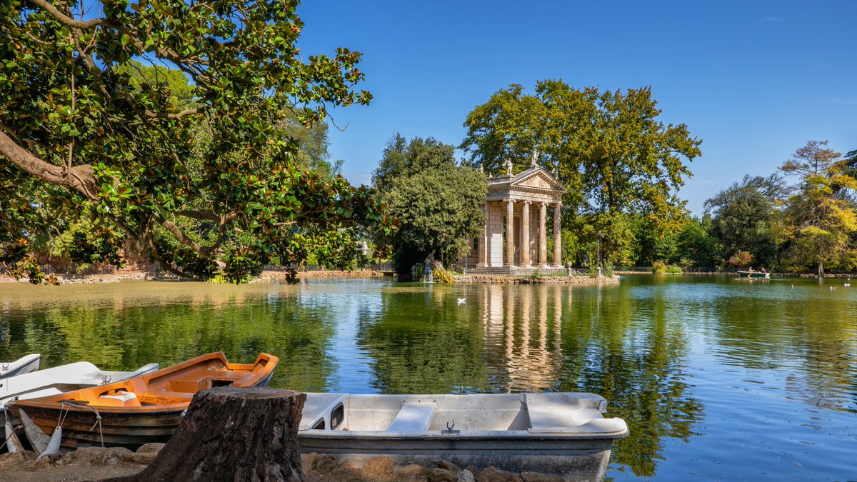 Did you know that July is #NationalPicnicMonth? Choose your favourite picnic view! 🧺🍇#makeitpossible

📍Dolomites, Italy
📍Central Park, New York
📍Lavender Fields, Provence
📍Villa Borghese Gardens, Rome

#picnic #travel