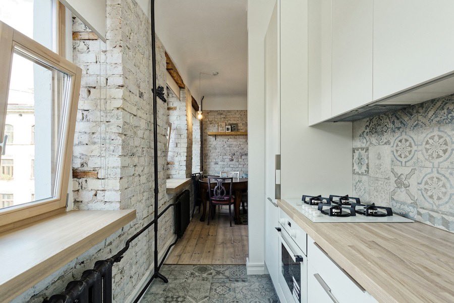 Iebūvētas virtuves mēbeles ar baltu virtuves tehniku.

Lasīt vairāk: virtuves.lv/lv/virtuves-me…

#interjeradizains #mebeles #virtuves #dizains #interjers #design #interior #style #home #interiordesign #decor #scandinaviandesign #kitchen #furniture #trending #кухня #кухняназаказ