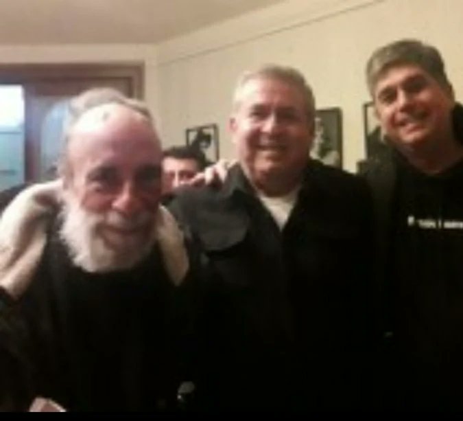 LenPascalCheeth's tweet image. Con Raúl Zurita en el lanzamiento de "Utopía Sucia" de mi amigo Juan Ariel Zuñiga, en la emblemática SECH.