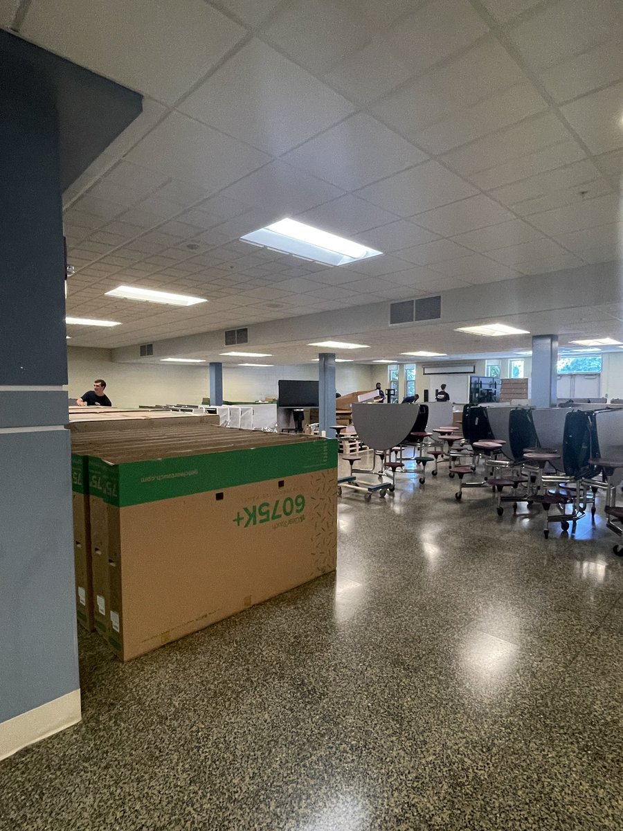 AVTechDirector's tweet image. They’re here! @GetClearTouch @AssabetValley #domore #edtech