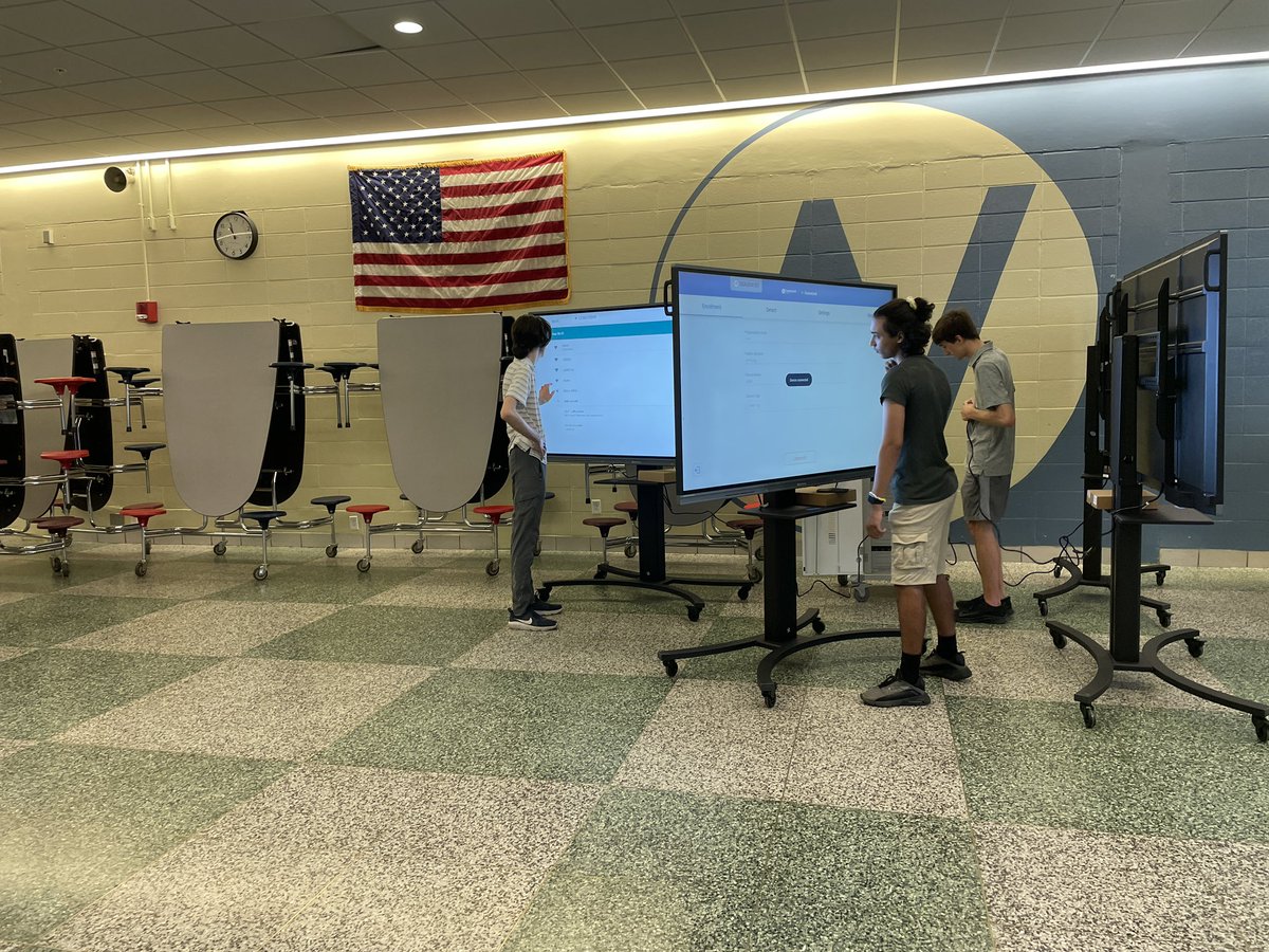 AVTechDirector's tweet image. They’re here! @GetClearTouch @AssabetValley #domore #edtech