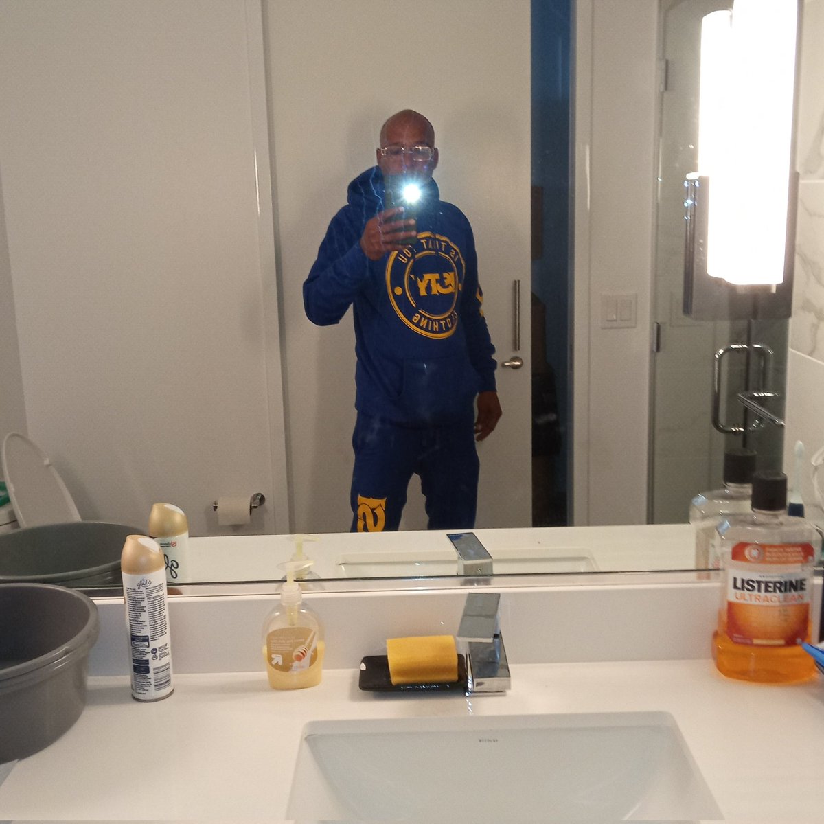 Drees33's tweet image. Latest Color Sweatsuit. ISTY/WARRIORS. GET YOU SOME!