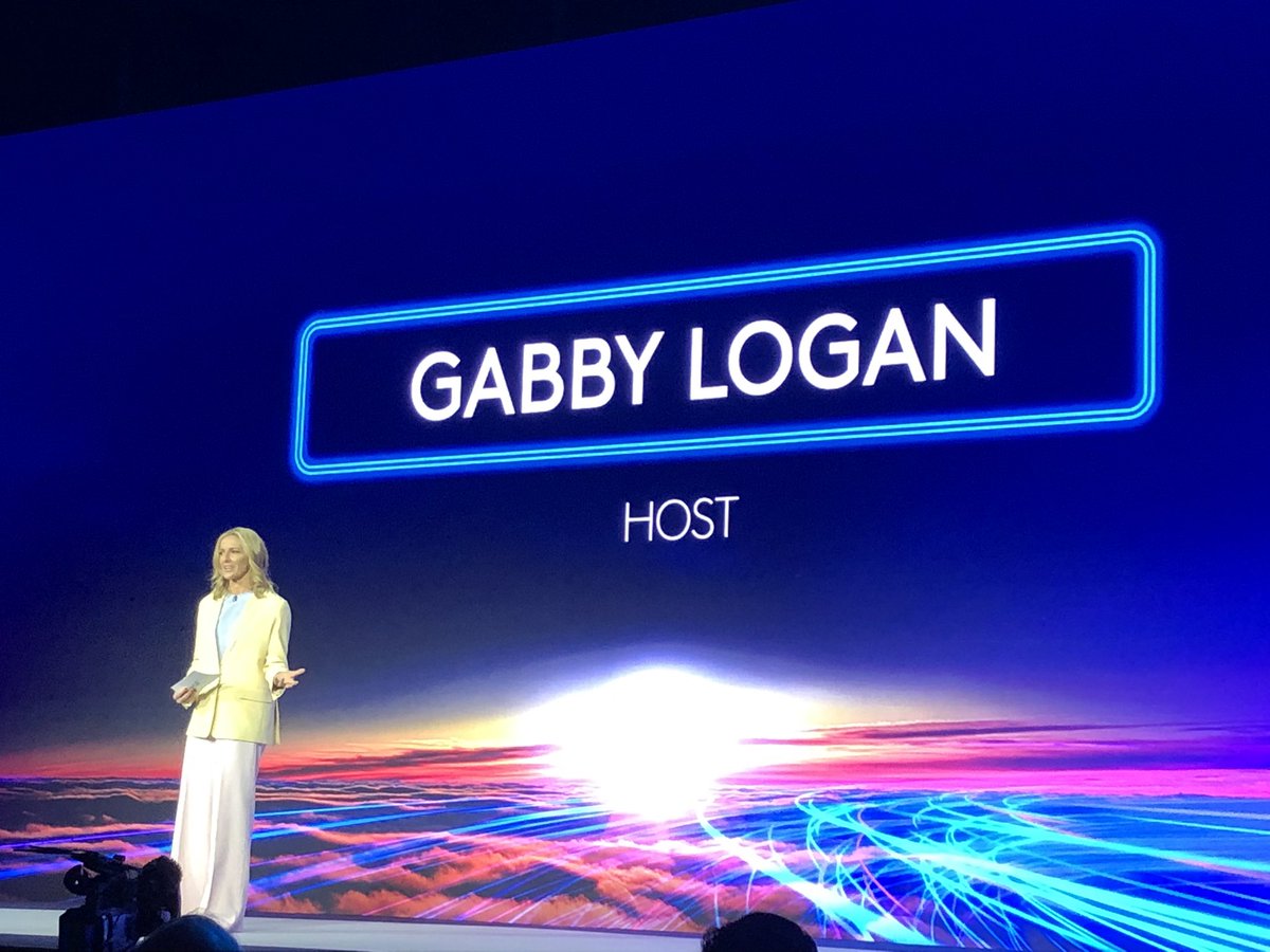 Sustainability session starting now in <a href="/AeroGlobalForum/">Aerospace Global Forum</a>, opened by <a href="/GabbyLogan/">Gabby Logan</a> who introduces the challenges that face the next generations #FIA2022