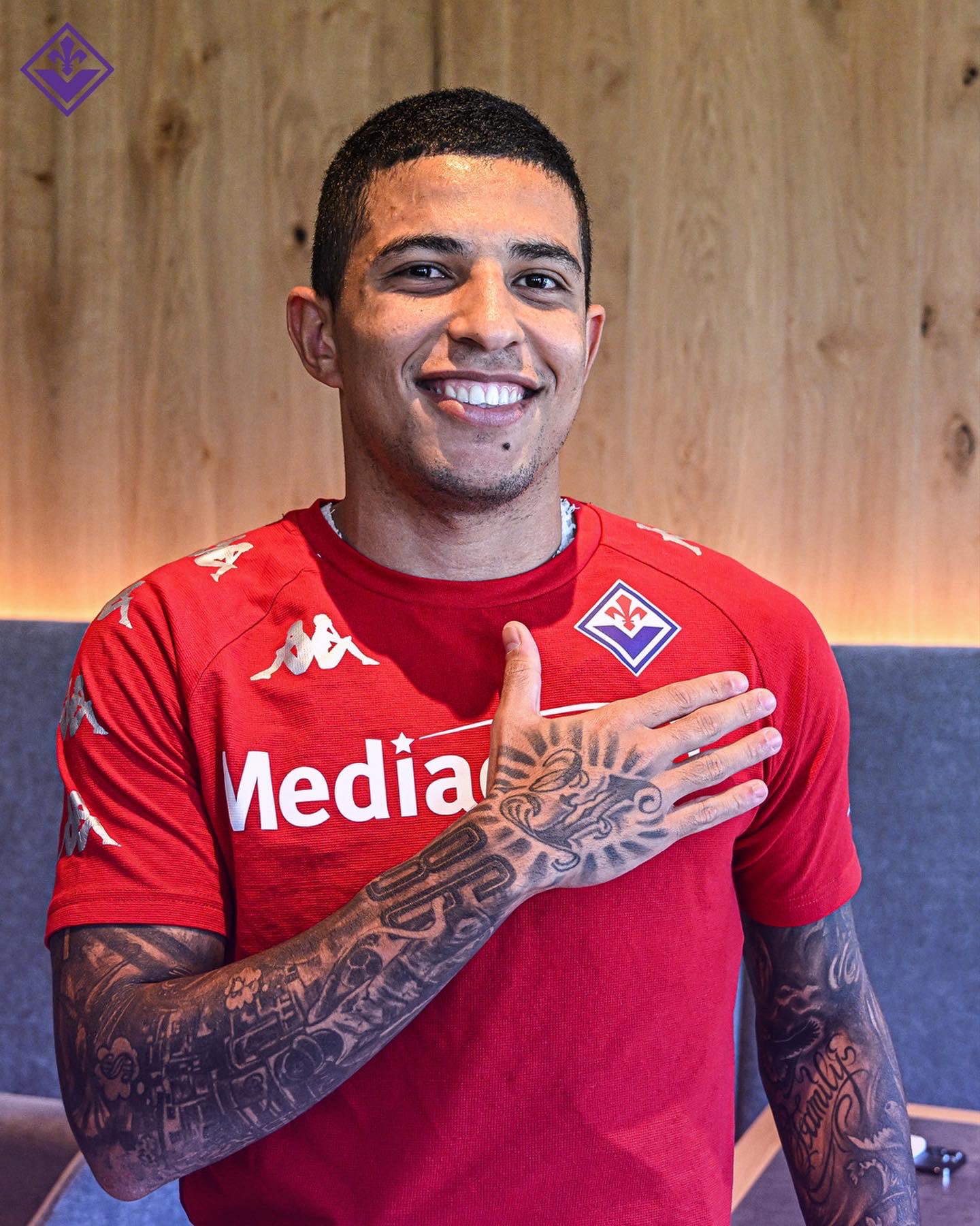 FYQ65--WAAM8-9T?format=jpg&name=large