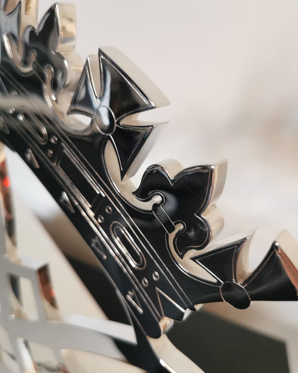 •HRH Prince Phillip 1921 - 2021 Monogram centerpiece• 

This is a piece we are very proud to commission. These take pride of place in regiments across the country. 

#britisharmy #4scots  #centrepieces #princephillip #royalfamily #HRH #dukeofedinburgh #dukeofedinburghaward