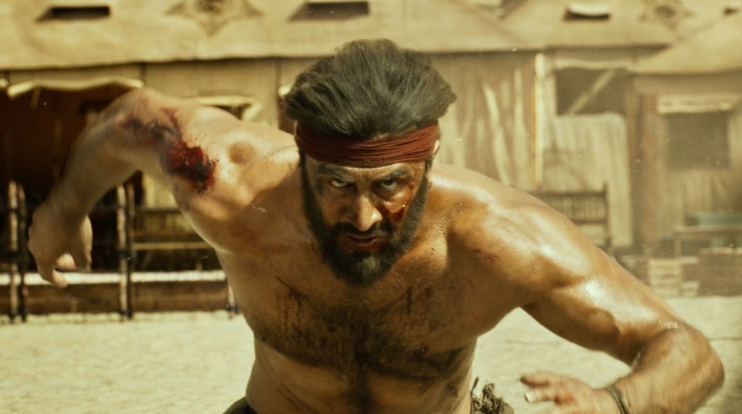 Prishu_'s tweet photo. My favorite Ranbir kapoor is all set to give his performance in his new avtaar! This movie's reaction is going crazy #SanjayDuttvsRanbirKapoor
#ShamsheraBlockbusterLoading https://t.co/goa7Ruoqr8