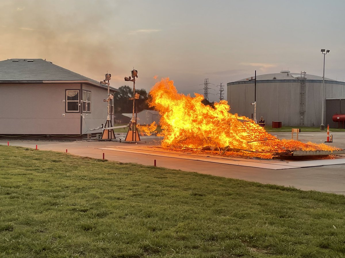 IBHS_org's tweet photo. During a wildfire, thousands of burning embers can be carried by the wind and land on your home. When embers land on or become lodged in easily ignited materials on or near your house, they ignite those materials. IBHS’s Wildfire Prepared Home seeks to reduce that risk. #wildfire https://t.co/Q8tIXoqufA
