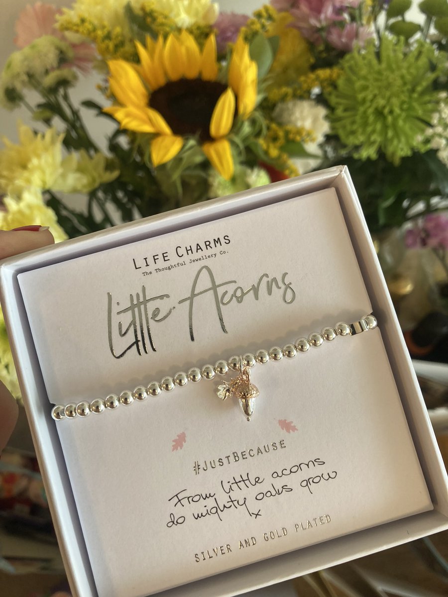 Miss Burrows tweet media