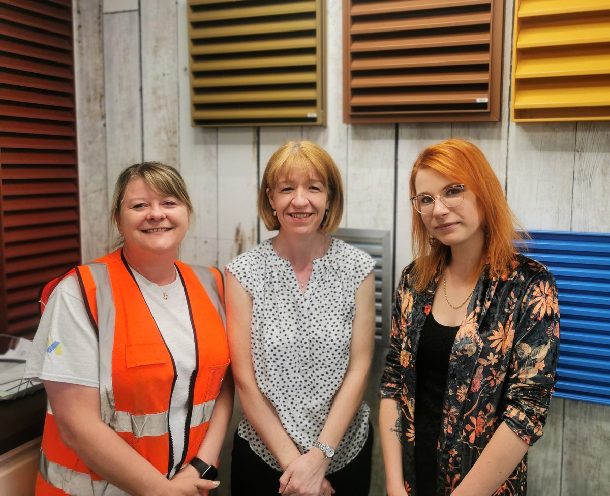 AllumetteGroup's tweet photo. We are proud to announce that 3 employees have been promoted to key roles within the group companies @IkonAluminium and @vertikalltd  Two have also accepted board positions.  Congratulations to Kim (ops director); Becky (group FD); and Kate (HR manager) (L-R).  👏 👏 👏 https://t.co/Ftii6JIxIc