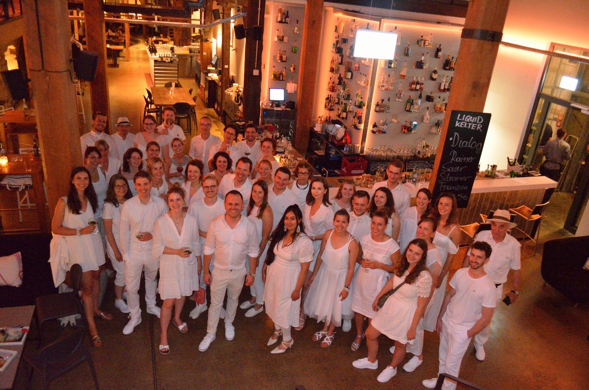 Translational Immunology (@salihlab) on Twitter photo On Wednesday we dressed up for our annual #whiteparty with <a href="/LabWalz/">Peptide-based Immunotherapy</a>. What a night🥳 On Wednesday we dressed up for our annual #whiteparty with <a href="/LabWalz/">Peptide-based Immunotherapy</a>. What a night🥳