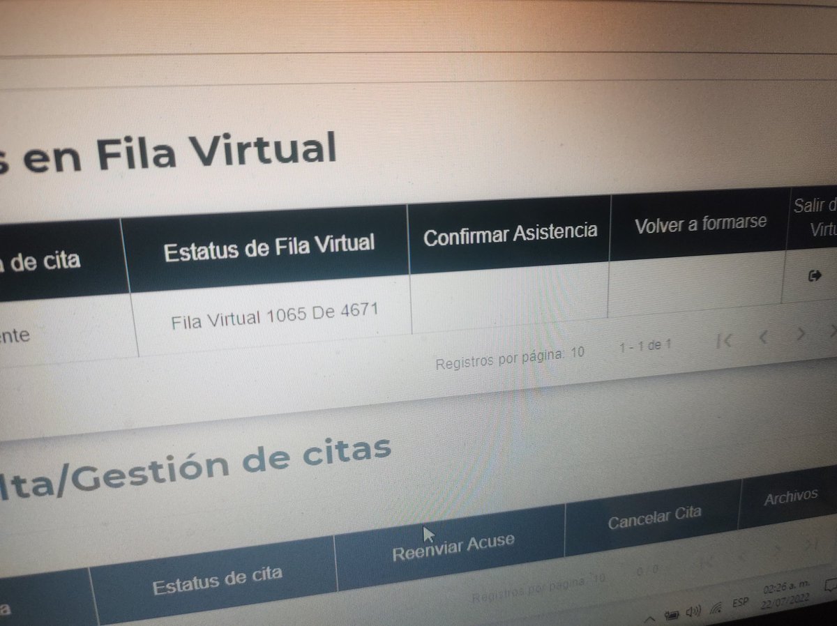 Maggypicon's tweet photo. @SATMX @OscarTelco Llevo tres meses esperando respuesta de fila virtual 🤷 https://t.co/QY8wCtcQF1