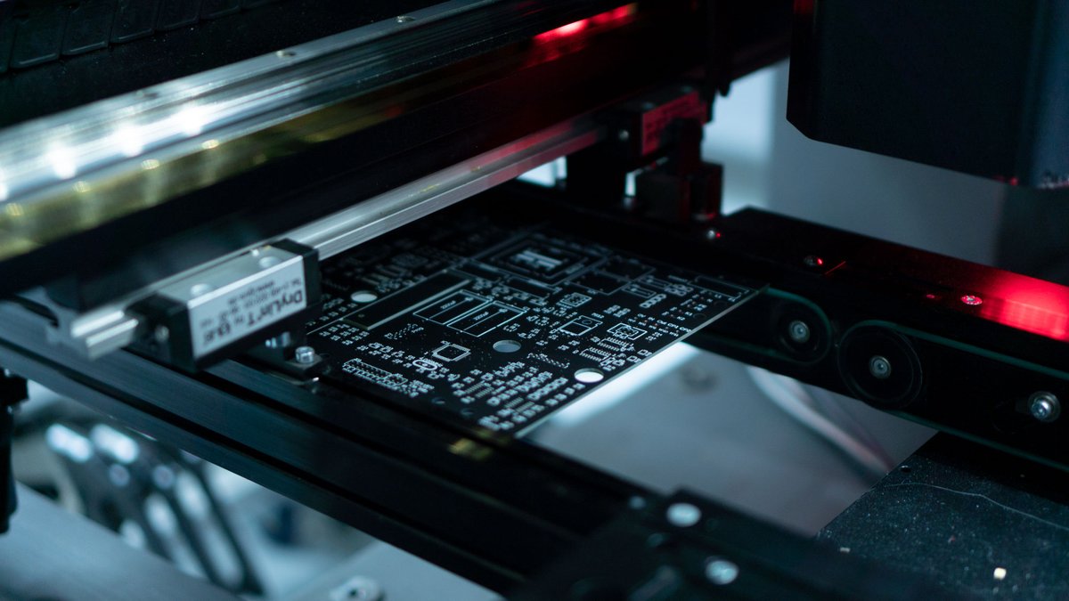 presseticker's tweet image. Pfeifer und Seibel baut als Mitglied des SEF Smart Electronic Factory e.V. Digitalisierungskompetenz aus pr-gateway.de/s/421422

#Elektronikindustrie #PfeiferundSeibelGmbH #SEFSmartElectronicFactorye.V. #Cobots