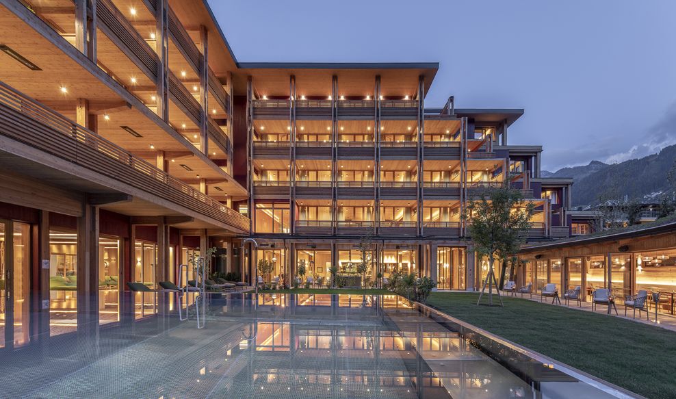 Built Environment - Smarter Transformation (@be_stbuild) on Twitter photo A hotel made entirely of wood, with more than 1,500 tons of CO2 stored in the structure. The doors, furniture and floors were all sourced from its home country in Austria. bit.ly/3PiUmX4 <a href="/binderholz_com/">binderholz group</a> A hotel made entirely of wood, with more than 1,500 tons of CO2 stored in the structure. The doors, furniture and floors were all sourced from its home country in Austria. bit.ly/3PiUmX4 <a href="/binderholz_com/">binderholz group</a>