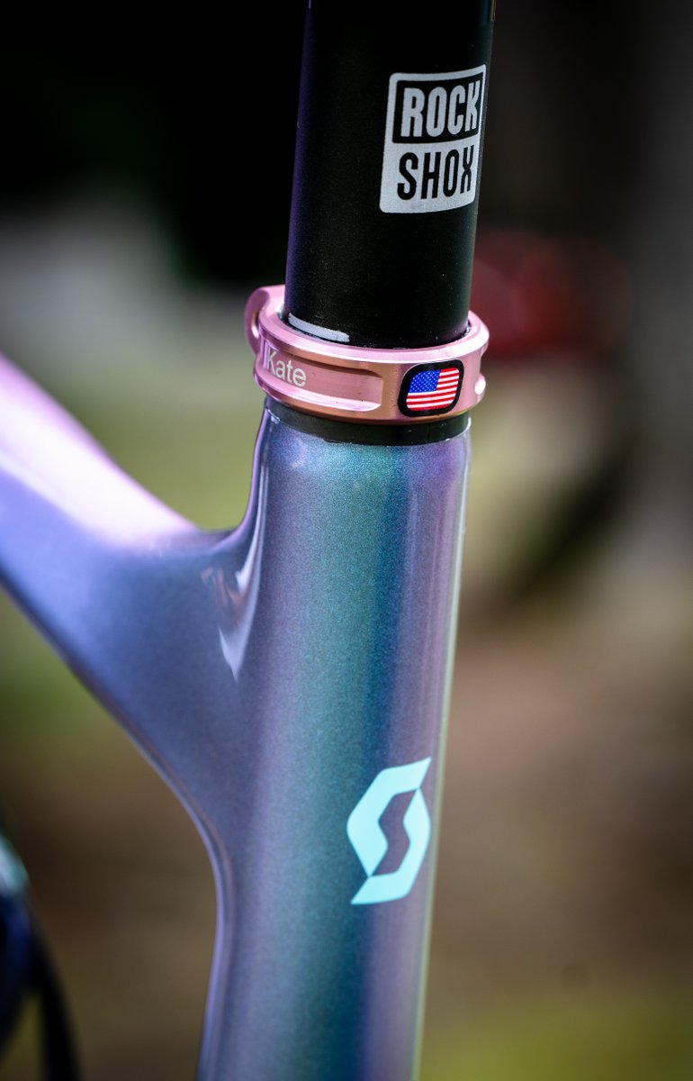 ScottSportsFR's tweet photo. Un vélo à l'image de l'athlète Kate Courtney 💅
Un mot pour le décrire ? 🚀
📸 Rémi Fabrègue
#NOSHORTCUTS #SCOTTContessa #SCOTTmtb #rideonscott #fastisfun #SCOTTspark #SCOTTcontessasparkRC https://t.co/q4kzBllptY