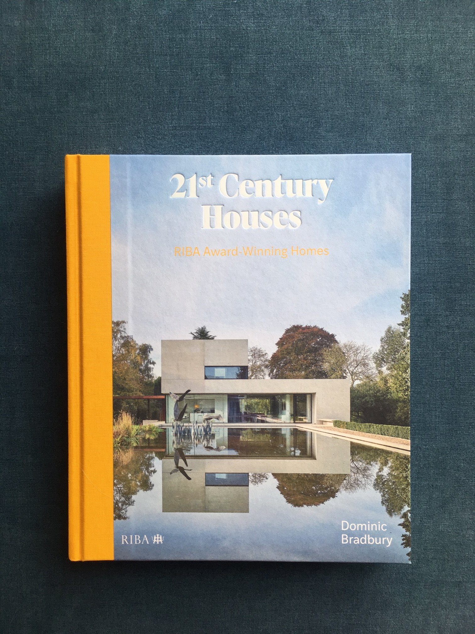 The Iconic British House: Modern by Bradbury, Dominic