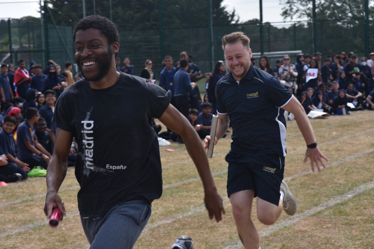 DenbighHigh's tweet photo. Sports Day 2022!
Denbigh staff love a competition and the staff relay was no exception 🏃‍♀️ 🏃‍♂️ @DenbighPEDept @CareersDenbigh @MissELAELA @DenbighRE @jbloom_den @ParisSylvia2 @maishah8khan @Denbigh_SFL https://t.co/1kbILDHjB6