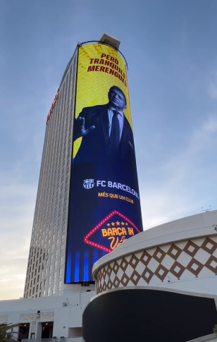 elchiringuitotv's tweet photo. 🔙De los creadores del "GANAS de VOLVER a VEROS" llega...

😳"Pero TRANQUILOS merengues, lo que PASA en LAS VEGAS, se queda en Las Vegas". https://t.co/irclWMGkHb