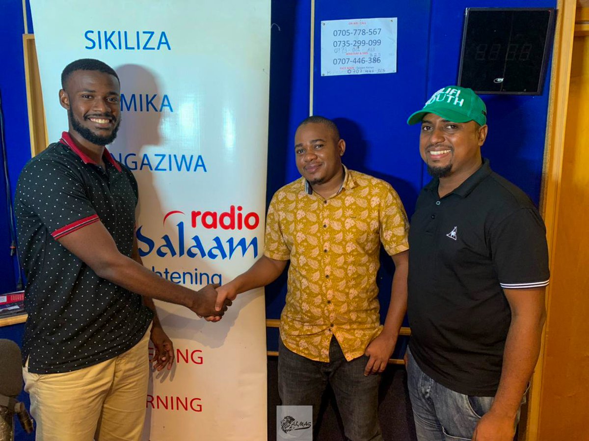 hon_almas's tweet photo. It's was A successful interview On Radio 📻 Salaam Alhamdulilah Thank you @kijanachavanga_ (Host) for having us. 

#AlmasForMp
#AlmasHadadMp
#incoming
#fordkenya
#kenyakwanza
#RadioSalaam
#AlmasHadad
#kilificounty https://t.co/i2RzG1gmNA