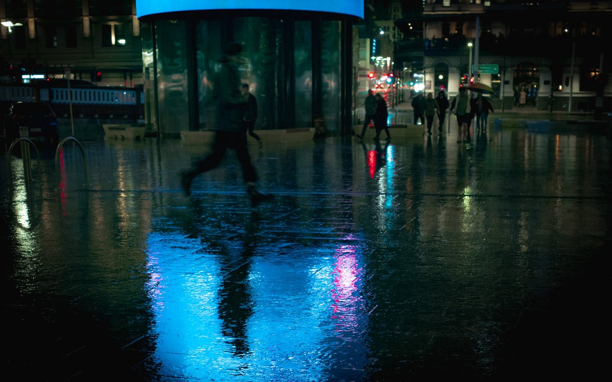 jamesmallard747's tweet photo. Wet night in Perth #streetphotography #cinematography #ricohgr #grist #perthstreets https://t.co/V9xIIL5dEI