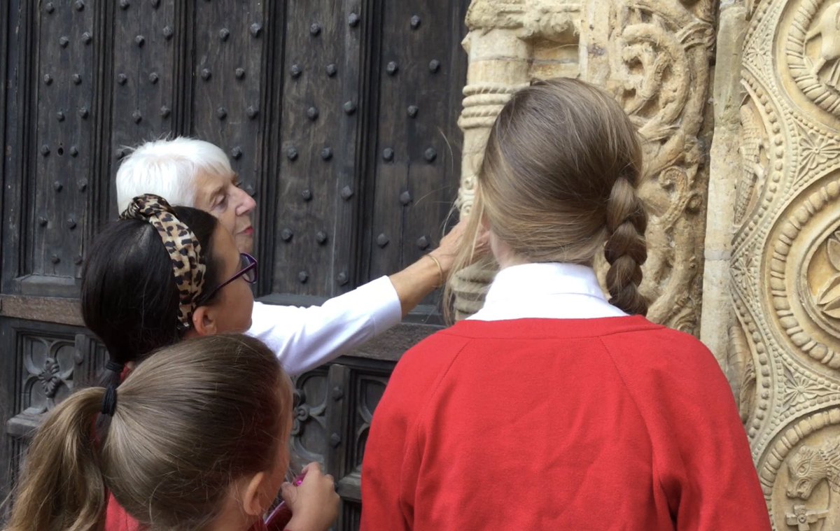 HTAchaplaincy's tweet photo. Yesterday, some members of our chaplaincy team had a brilliant visit to Lincoln Cathedral. We appreciated how amazing the building was and learnt lots of new things. Thank you to Kay our guide who was so knowledgeable! #HTACatholicLife https://t.co/aQtNlNyi7b