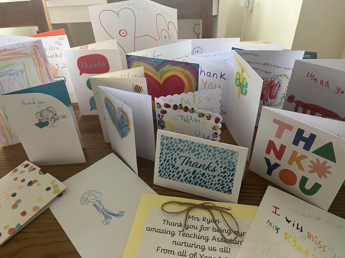 Jessiryan100's tweet photo. So touched by all the cards, gifts and kind words. Year One class 2021/22 you were truly superb! ❤️ Have a great holiday everyone 🌞 https://t.co/nvQZa1WEIV