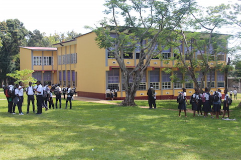 BulosoW's tweet photo. Il existe 150 établissements scolaires jésuites à travers le monde dont 8 en RDC. Les plus célèbres:
1. Collège Boboto, à Kinshasa 1937
2. Collège Alfajiri, à Bukavu 1938
3. Collège Sadisana, à Kikwit 1955
4. Collège Kubama,à Inkisi 1967
5. Collège N'temo, à Kasongo-Lunda 1967 https://t.co/EKsbYSjbKp
