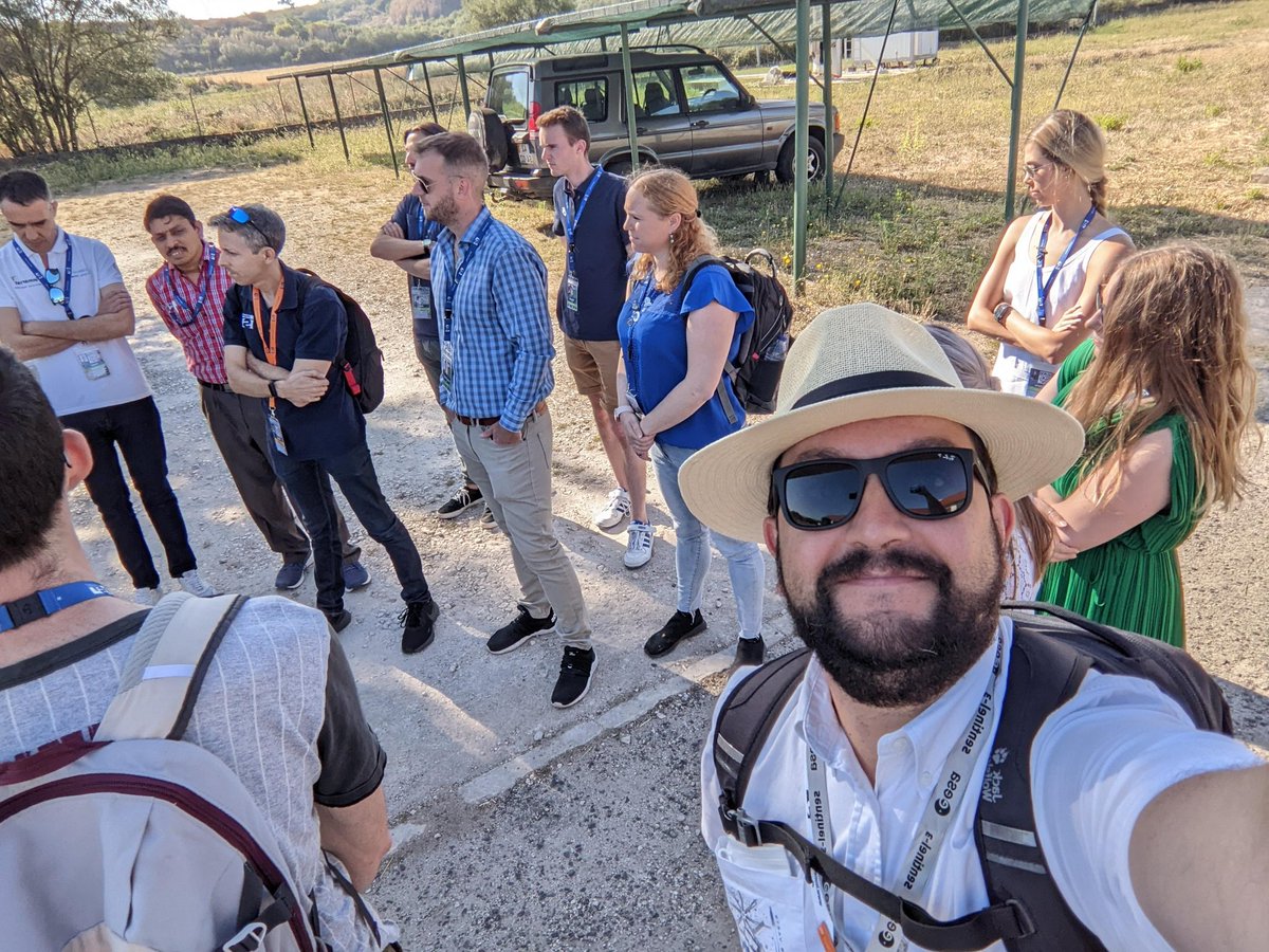 ISUnet's tweet image. The #SpaceApplications and #ManagementandBusiness Teams of #SSP22 visit the #AlfouvarSatelliteCenter with more than 60 antennas spread over seven and a half hectares.
@portugalspace 
@istecnico 
@ISUnet 
#Oeiras
#SeaSunSpace