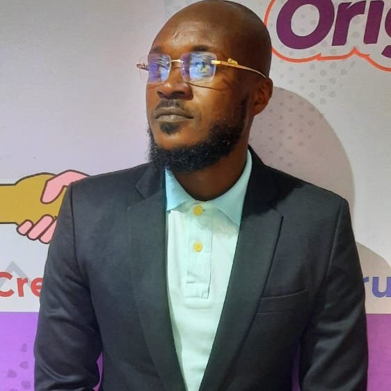 Original919fm's tweet photo. #CenterCircle with Coach Ebenezer Sefah, Nana Kwaku Mensah  (Kaninja) @Kinkaninja and Kwadwo Frimpong (Totti) @kfrimpong_totti 

#SuperSportsShow #OriginalSports https://t.co/YomRm4CSdS
