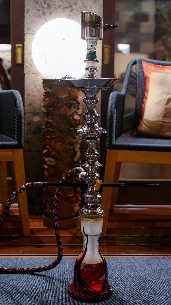 RUANGSUARAVILLA's tweet photo. RUANGSUARAでは
シーシャ専門店「Hill’s Shisha」提供
国から認可を受けてシーシャを楽しめる数少ない飲食店です。

まるでバリ島に行ったかのような
雰囲気を存分に味わえる癒やしの空間で大人な時間をお過ごし下さい。

7/23 ビアガーデンwithシーシャ
18:00〜　¥2,000(Drink別途order) https://t.co/lQMweiOiv4