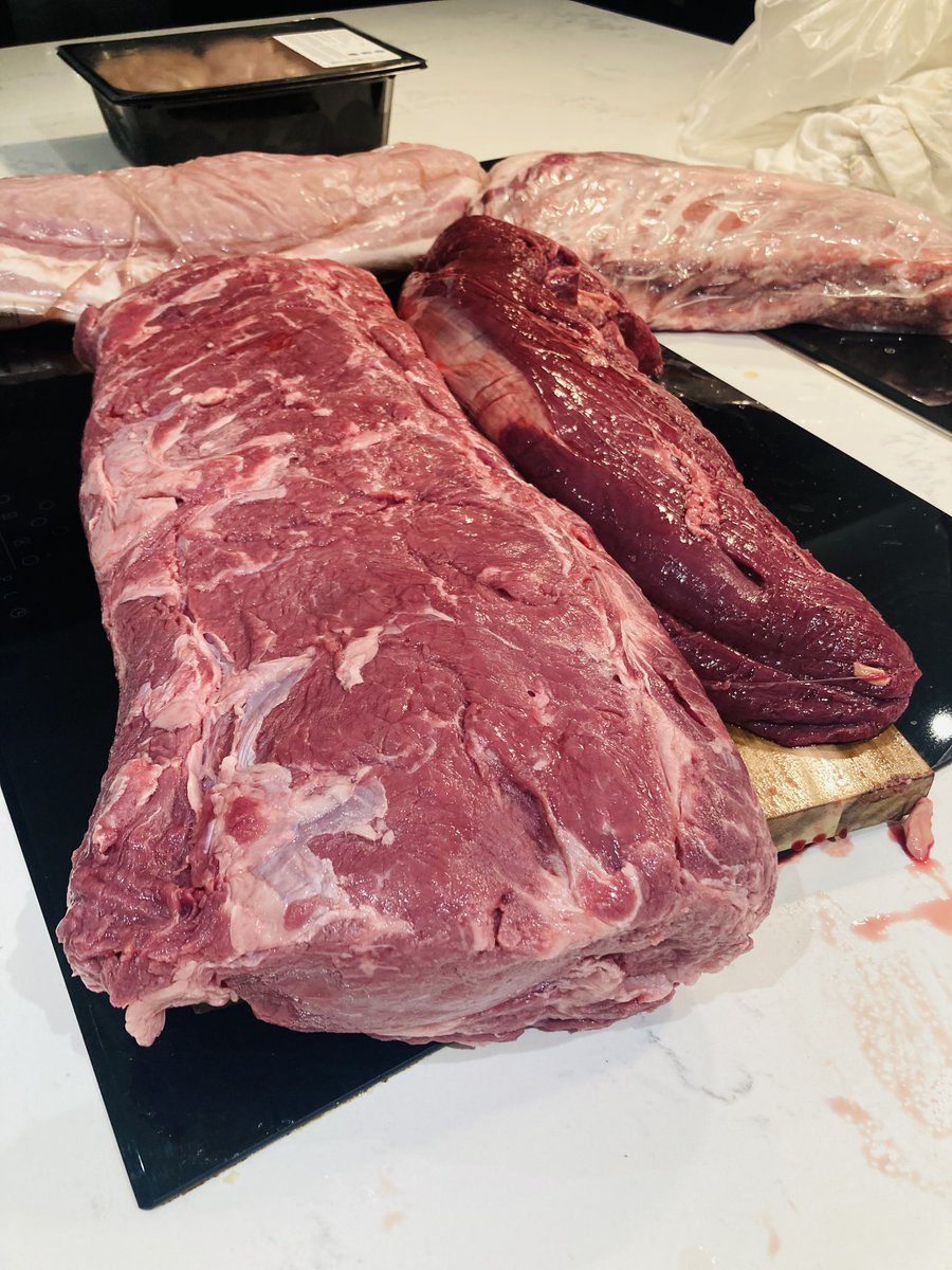The monthly trip to Smithfield 😍. 8.5kg 🇦🇷 Aged Steak 🥩😮‍💨👌🏻 #SaltBaeLife #Advacadoooo