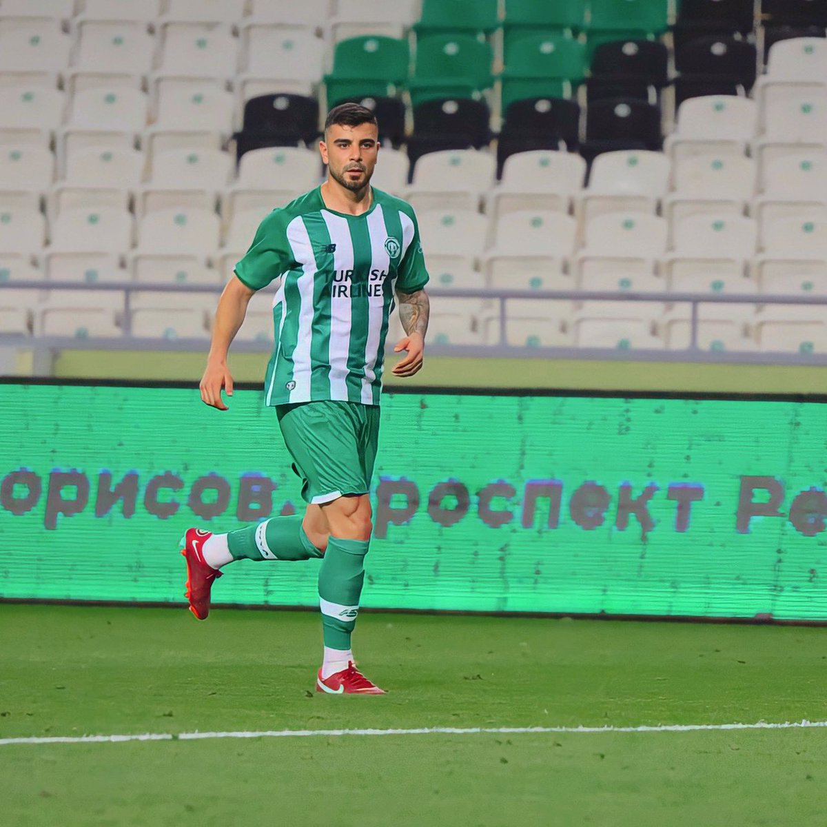 Avrupa Kupalarında oynadığım ilk maçımda farklı galibiyet aldığımız için Allah'a şükürler olsun. 🛡
Büyük Konyaspor taraftarımızın önünde oynayacağımız rövanş maçında herkesin desteğini bekliyoruz. 💚🤍

#BATEvKONYA #UECL #AD4