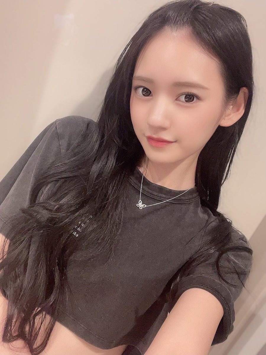 Mstnkey's tweet photo. 半杯啤酒就脸红红 https://t.co/BkszCuoysV