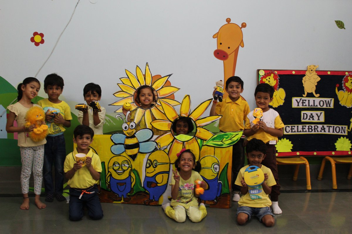 shriramindore's tweet image. Cheerful children of SRCS attired in yellow outfits were sparkling with happiness. Beams of yellow shades carried the promise of a positive future flashing creative thoughts in the young minds.#srcsindore #yellowday #activitybasedlearning #indorewale.