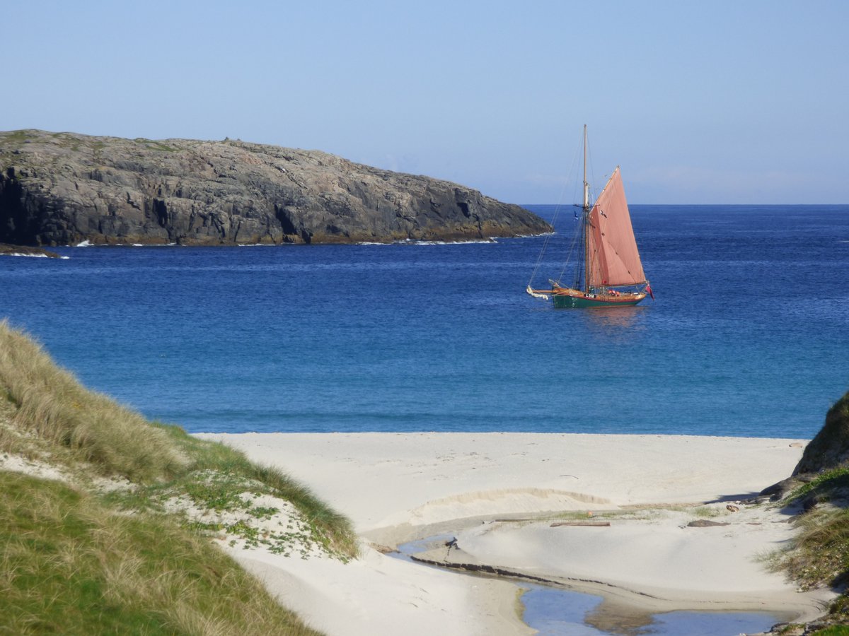 Scotland is looking beautiful in this wonderful weather.   Stunning beaches and beautiful coastline are waiting to be explored.
Find out where you can go with our members at sailscotland.co.uk
#visitscotland #mustseascotland