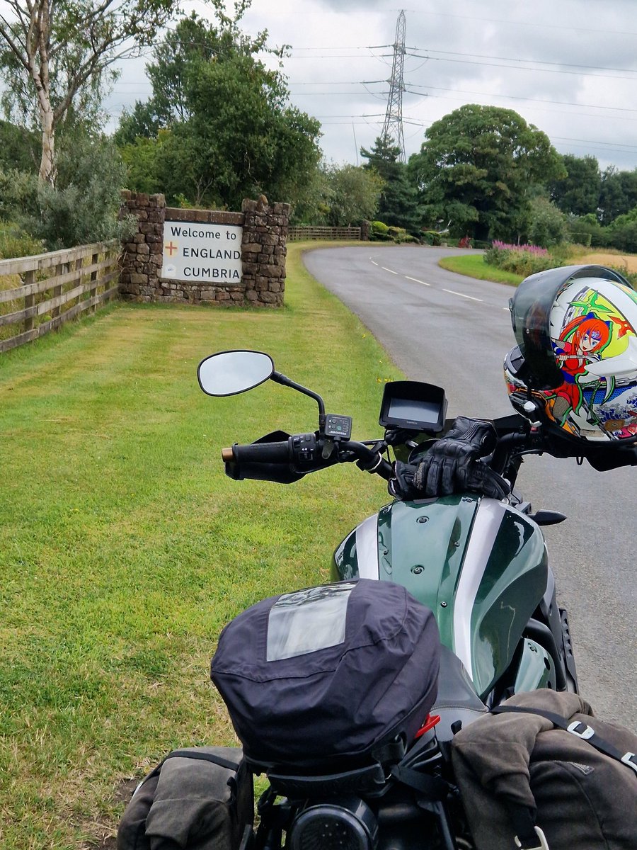 HindleyKerry's tweet photo. Halfway through leg 1 on my way to #WLFBM2022, #WORLDRECORDATTEMPT #FEMALEBIKERMEET
#WeeGreenMcBeasty #no82 https://t.co/t3yt2c9iZI