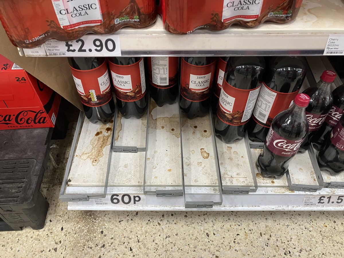 NigeldotD's tweet photo. Had to search the car park for a trolley @tesco 
Not a single one in store.
When in store noticed loads of flies also very disgusting shelves 🤮in the soft drink aisle https://t.co/tH1BIVNI1u