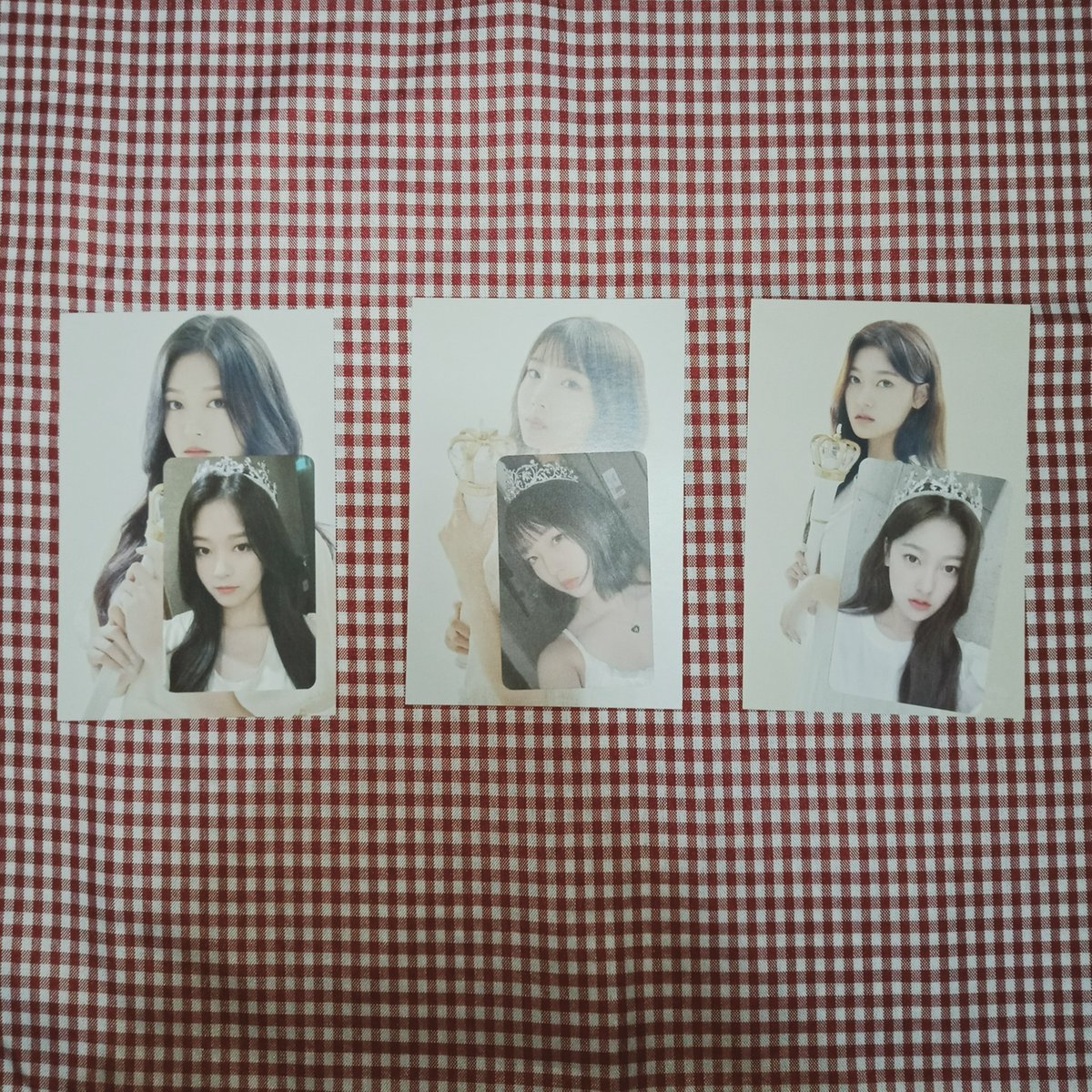 #OnhandsByPCPH #PCPH_Clearance
LOONA Light stick Anniversary Photocard + Postcard SET

📍250php each + local sf
📍DOP: 4 days reservation
📍Onhand and ready to ship

Reply mine LOONA LS + member or dm us to claim

tags wts lfb ph go loona pc photocard postcard