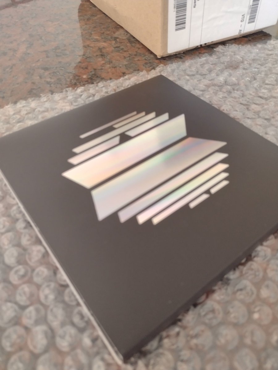 Abi_Iglesias8's tweet photo. Ay qué lloro!!! Es mi regalo de cumple de mayo!!!💜💞 Más feliz no puedo estar!!! #ProofIsHere https://t.co/GLdE7YwJLp