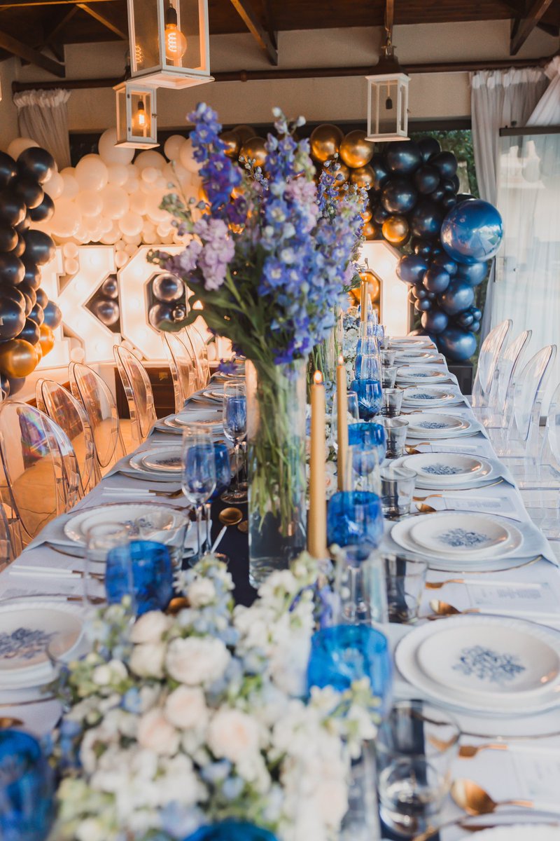 USammyNgema's tweet photo. Silibele sikhona… a Clasè Azulejos inspired birthday dinner we styled for a client. More work on our Instagram page @/Likha_Luxe. Call or send us a text on 0671062015 to consult with us for your next event 💙✨. https://t.co/kjCQQ8sHwo