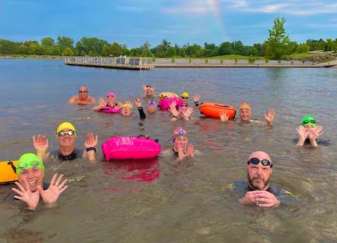 nodrowningott's tweet photo. Always #SwimWithABuddy! 🏊🏼‍♀️🏊🏽🏊🏻‍♂️

Based on @LifesavingON data over 10yrs: 
💧7/10 fatal drownings occurred in open water
💧1/3 fatal drowning swimmers were found alone
💧3/4 fatal drowning swimmers 65+ were alone

⚠️Don’t swim alone, especially in open water! 

#NDPW2022 #SwimAngel https://t.co/dqM32ZCp0Y